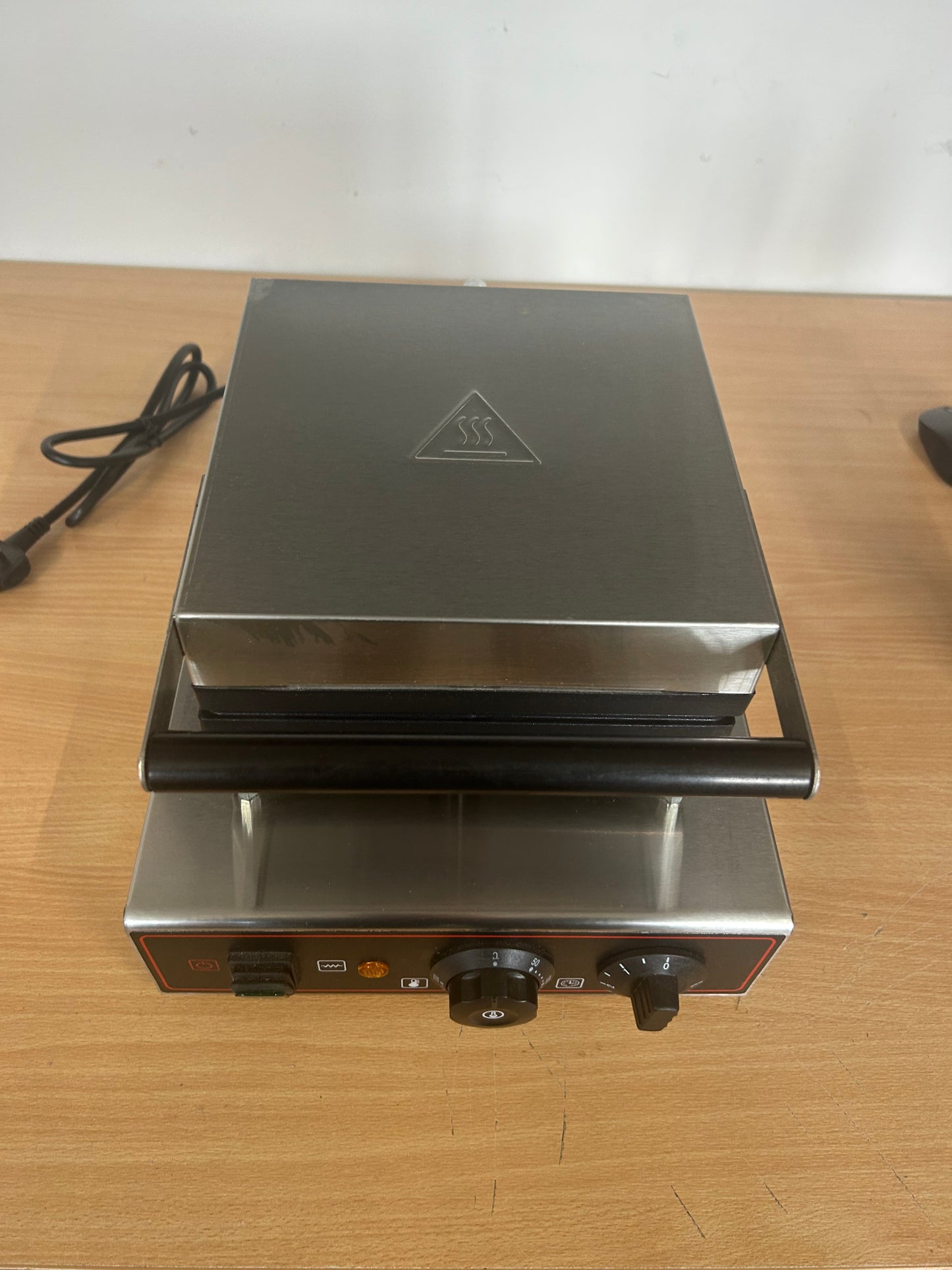 Commercial Waffle Maker - Square