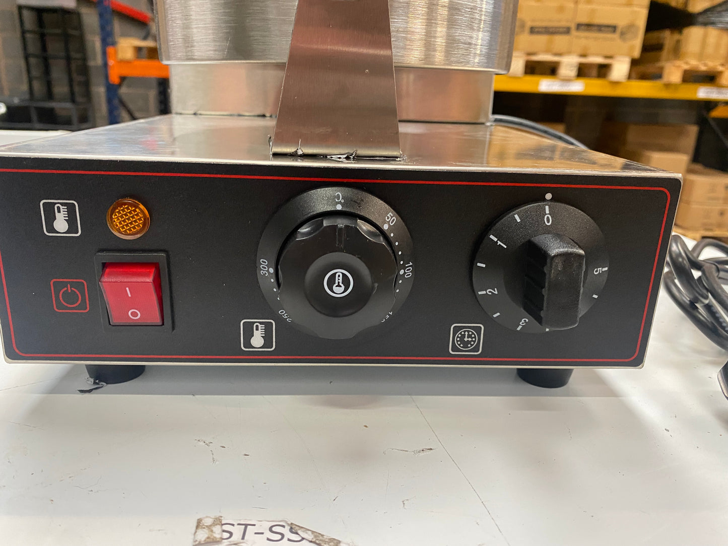 Commercial Waffle Maker